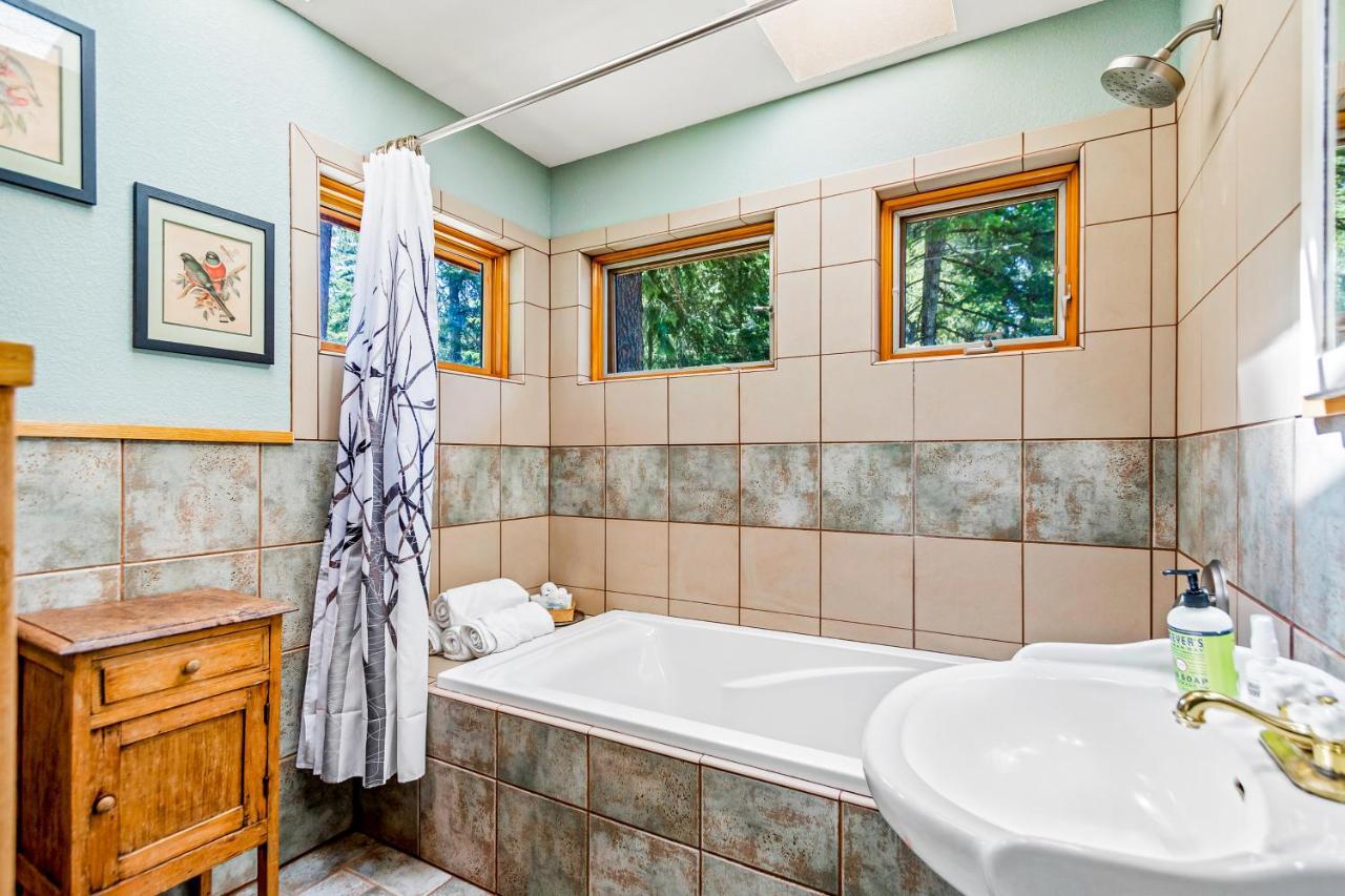 Selby Knoll Guesthouse Harrison Bagian luar foto